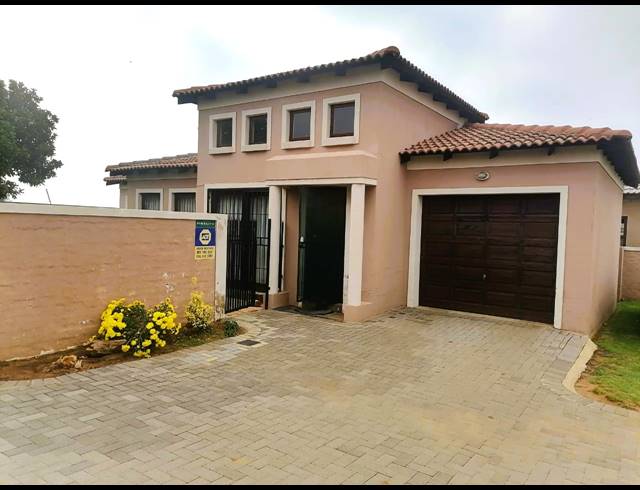 2 BEDROOM TOWNHOUSE SOLD IN BERGSIG
